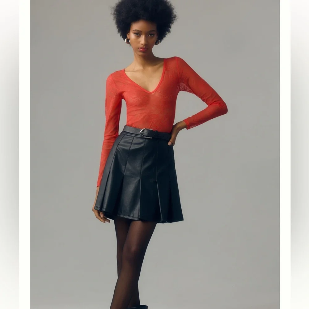 Anthropologie Harlowe Red Lace Bodysuit Deep Vee Thong Long Sleeve XL - Picture 3 of 7